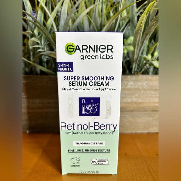 Garnier Skincare Garnier Retinolberry Super Smoothing 3 In 1 Serum